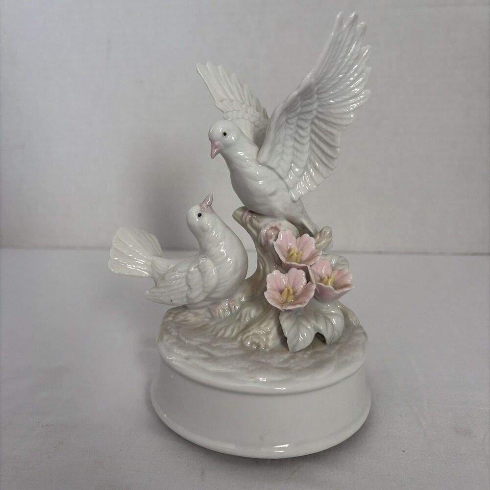Vintage 1986 Arnart Porcelain Musical Figurine